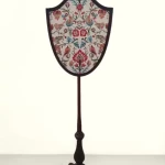 Antique Mahogany Pole Screen - Fire screen with William Morris Style Tapestry